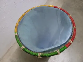 Tambor de pita  artesanal