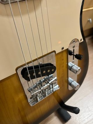 Guitarra Eléctrica Fender Sunburst