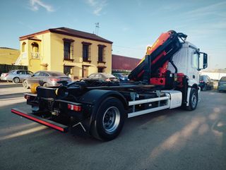 Mercedes ANTOS 18 32-CAMIONES GANCHO CON GRUA