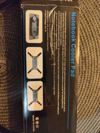 Base Refrigeradora Portátil con Ventiladores