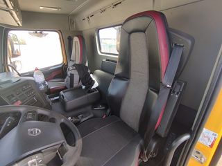 Volvo FM 420-CAMIONES GANCHO CON GRUA