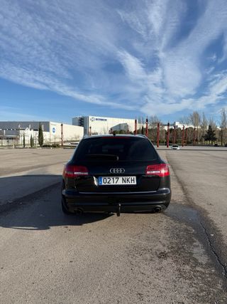 Audi A6 Avant 2011 2.0 TDI S tronic
