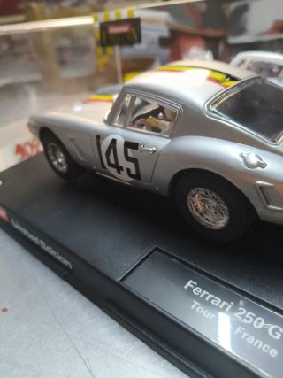 Carrera Ferrari 250 GT SWB 1961 ESCALA 1.24