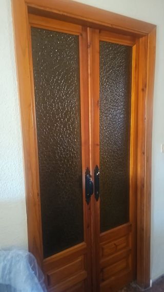 4 Puertas Madera 1 Puerta doble hoja 1 Puerta Call