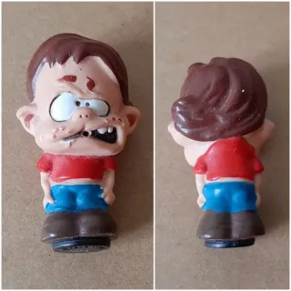 LOTE 6 FIGURAS VARIAS DE PLÁSTICO DURO Y GOMA