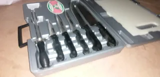 Set coltelli con tagliere e affilatore