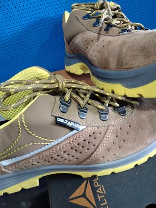 Bota baja de trabajo Rimin4 S1P SR Delta Plus