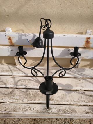 Lámpara colgante de metal negra largo 50 x 50cm.