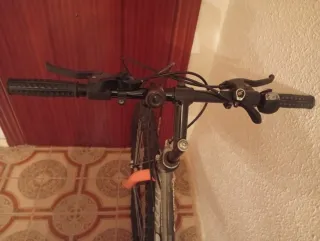 Bicicleta de Montaña. Regalo accesorios.