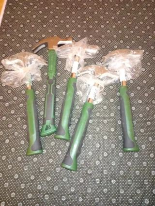 Martillo Mango Verde y Negro 450G