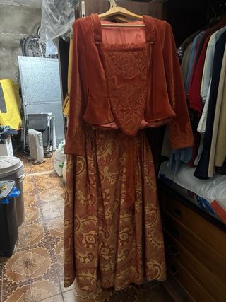 Traje Fallera 2 cuerpos dorado