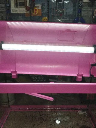 Acuario para peces , tapa con luz Led 20 litros