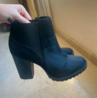 Botines negros tacón