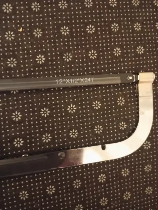 Sierra de arco ajustable