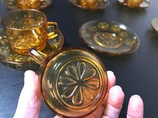 Juego café 12 piezas ámbar años 70