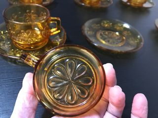 Juego café 12 piezas ámbar años 70