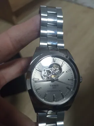 Reloj Tissot Gentleman Open Heart Automático