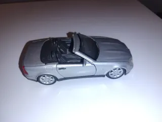 Mercedes Benz SLK 230 1:24