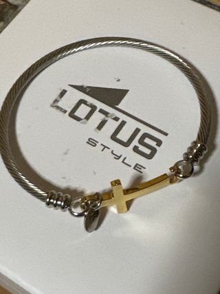 Pulsera Lotus Style Acero Cruz Dorada