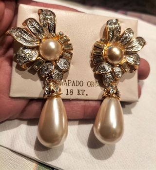 Espectacular pendientes antiguos chapados en oro
