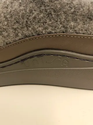 Zapatos Unisa grises suela gruesa talla 40