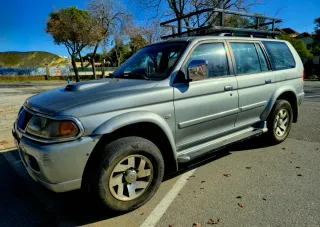 Mitsubishi Montero 2003