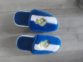 Zapatillas Real Madrid Azul y Blanco Talla.34