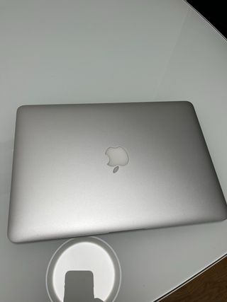 Apple Macbook Air