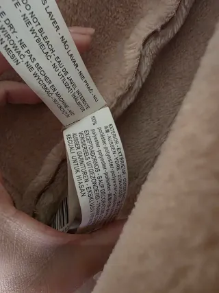 Abrigo Stradivarius ante y pelo