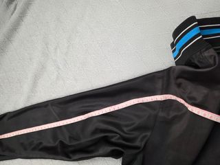 Chaqueta deportiva Billabong negra y azul