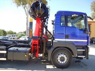 MAN TGS 26 440-CAMIONES GANCHO + GRUA
