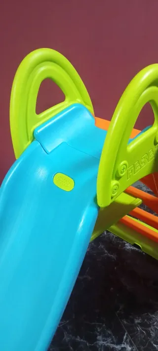 Tobogán Feber agua para niños jardín piscina