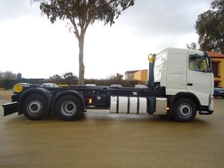 Volvo FH 13 440-CAMIONES GANCHO