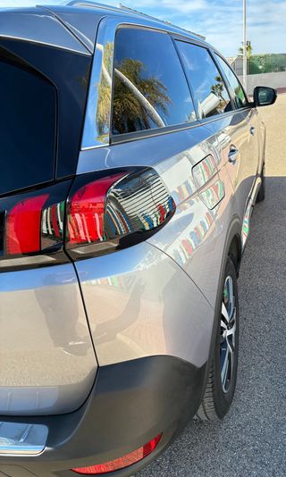 Peugeot 5008 gasolina 2020 buen estado