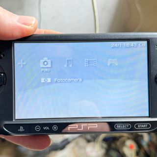 Sony PSP E-1004 Street Console Nera