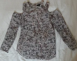 Blusa hombros descubiertos estampado