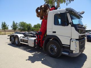 Volvo FM 450-CAMIONES GANCHO + GRUA