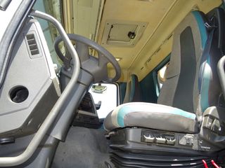 Volvo FM 450-CAMIONES GANCHO + GRUA