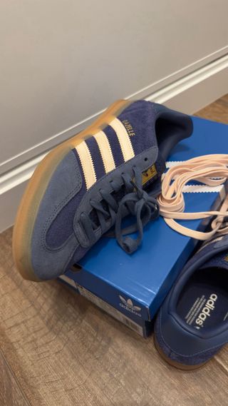 Adidas Gazelle originales en color azul. Talla 44