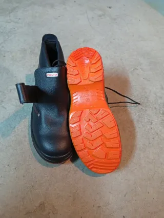 Botas Robusta Negras Naranja Sin Estrenar