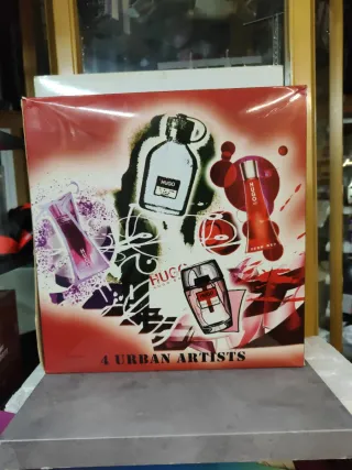Hugo Boss Deep Red Perfume y Bolso Rojo
