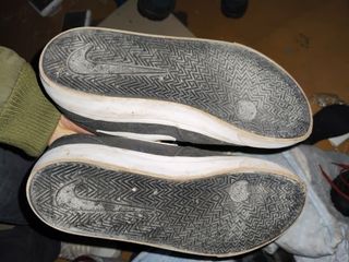 Zapatillas Nike Negras y Blancas