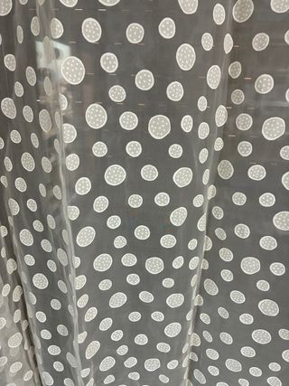 3 patas Cortinas transparentes con puntos blancos