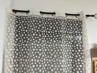 3 patas Cortinas transparentes con puntos blancos