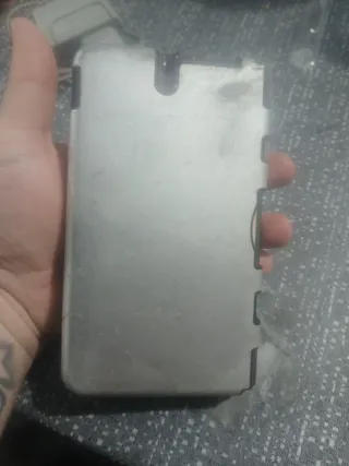 Nintendo DSi XL Roja