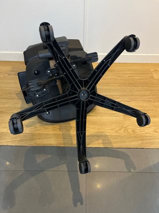 Silla de oficina reclinable negra