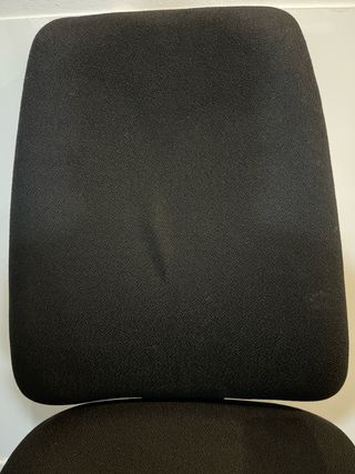 Silla de oficina reclinable negra