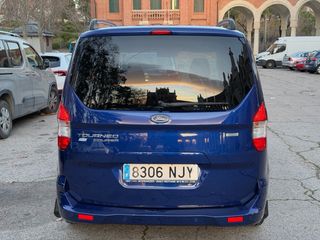 Ford Tourneo Courier 2017