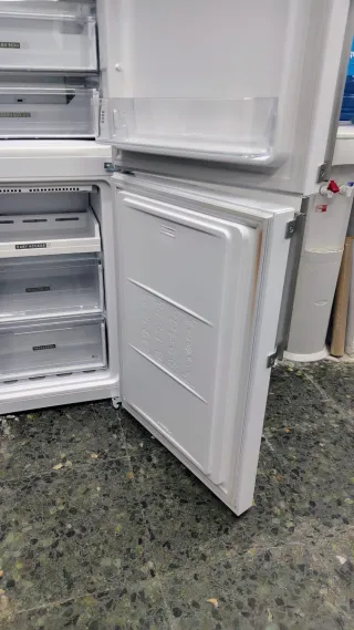 Nevera Whirlpool Blanca