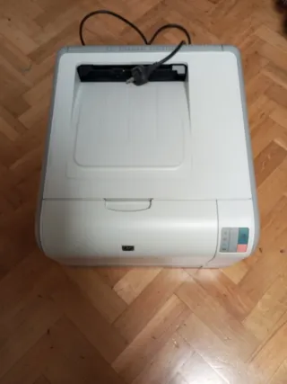 Impresora HP Color LaserJet CP1215
